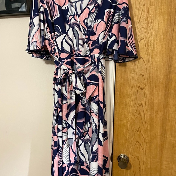 SHEIN dress. 4x. - Picture 4 of 5